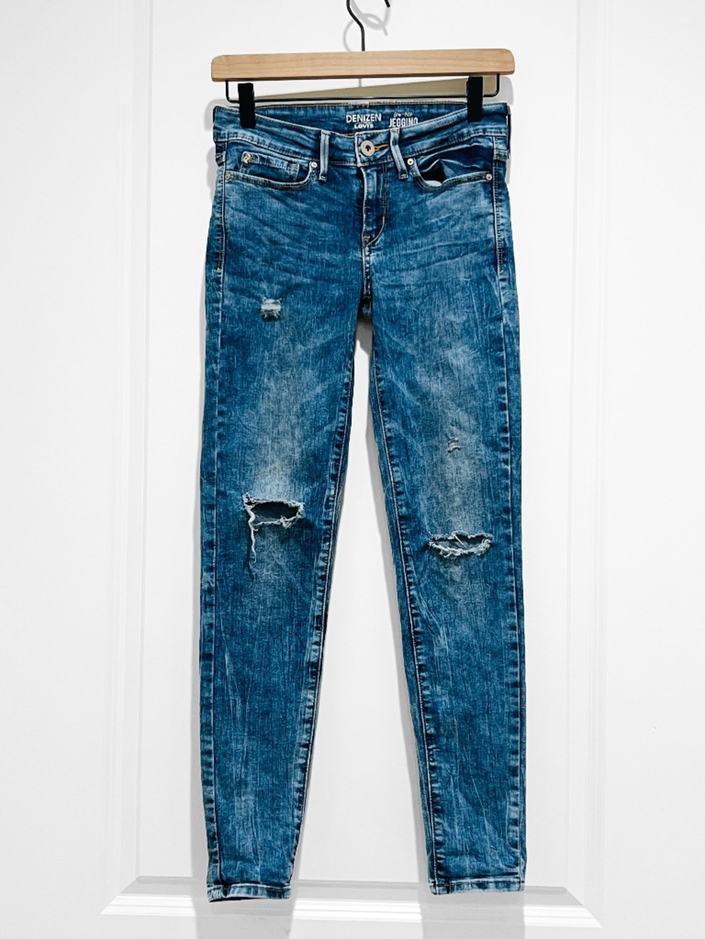 Denizen Levi’s Women Low Rise Ankle Jegging Jeans Size 3 W26 Distressed Skinny